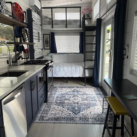 Villa Pet Friendly, Modern Tiny House In Vibrant Clermont Exterior foto